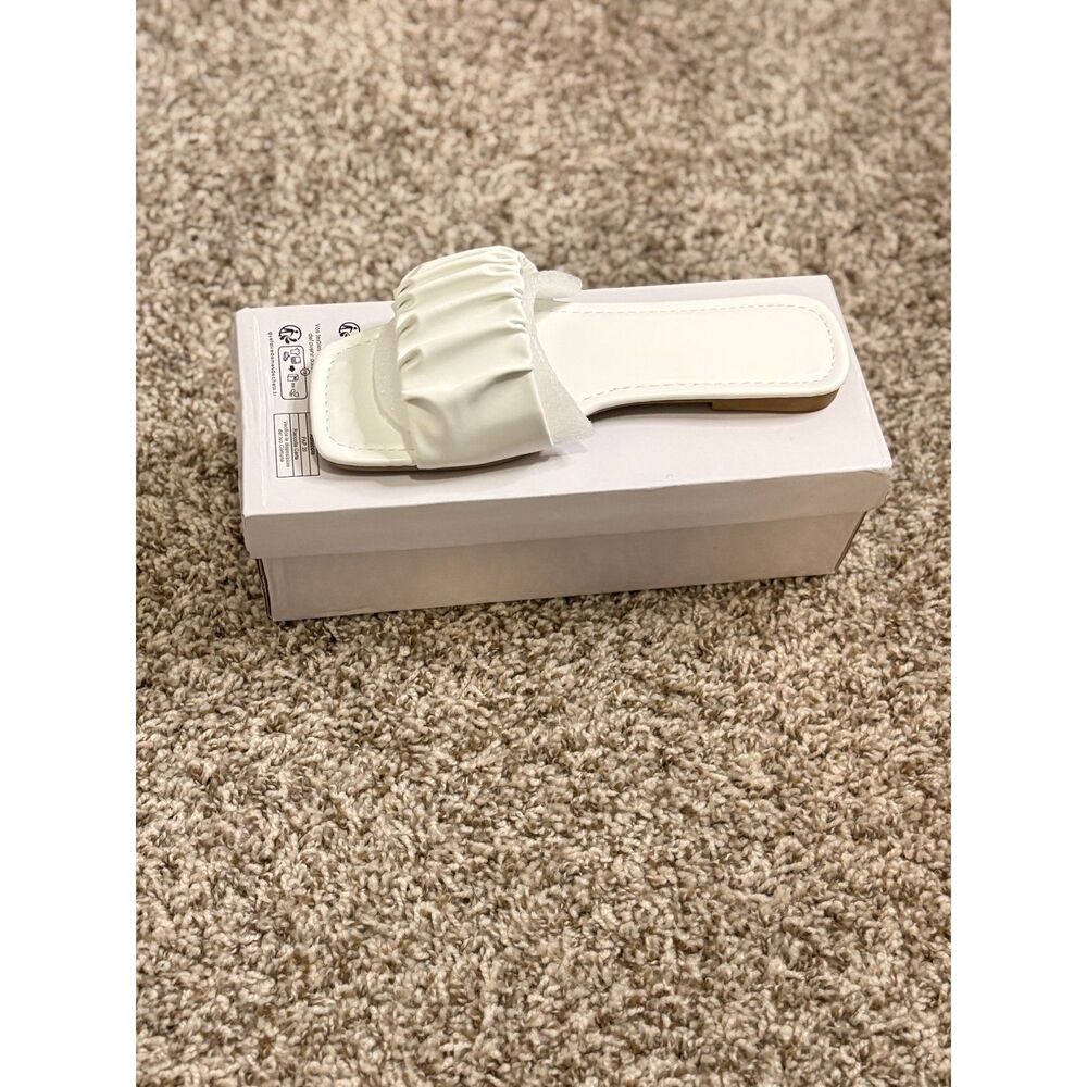 White Ruched Sandals - Picture 4 of 5